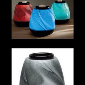 Scentsy moonstone warmer